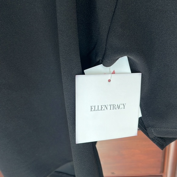 Ellen Tracy Black Short Sleeve Top Large NWT - Picture 4 of 6